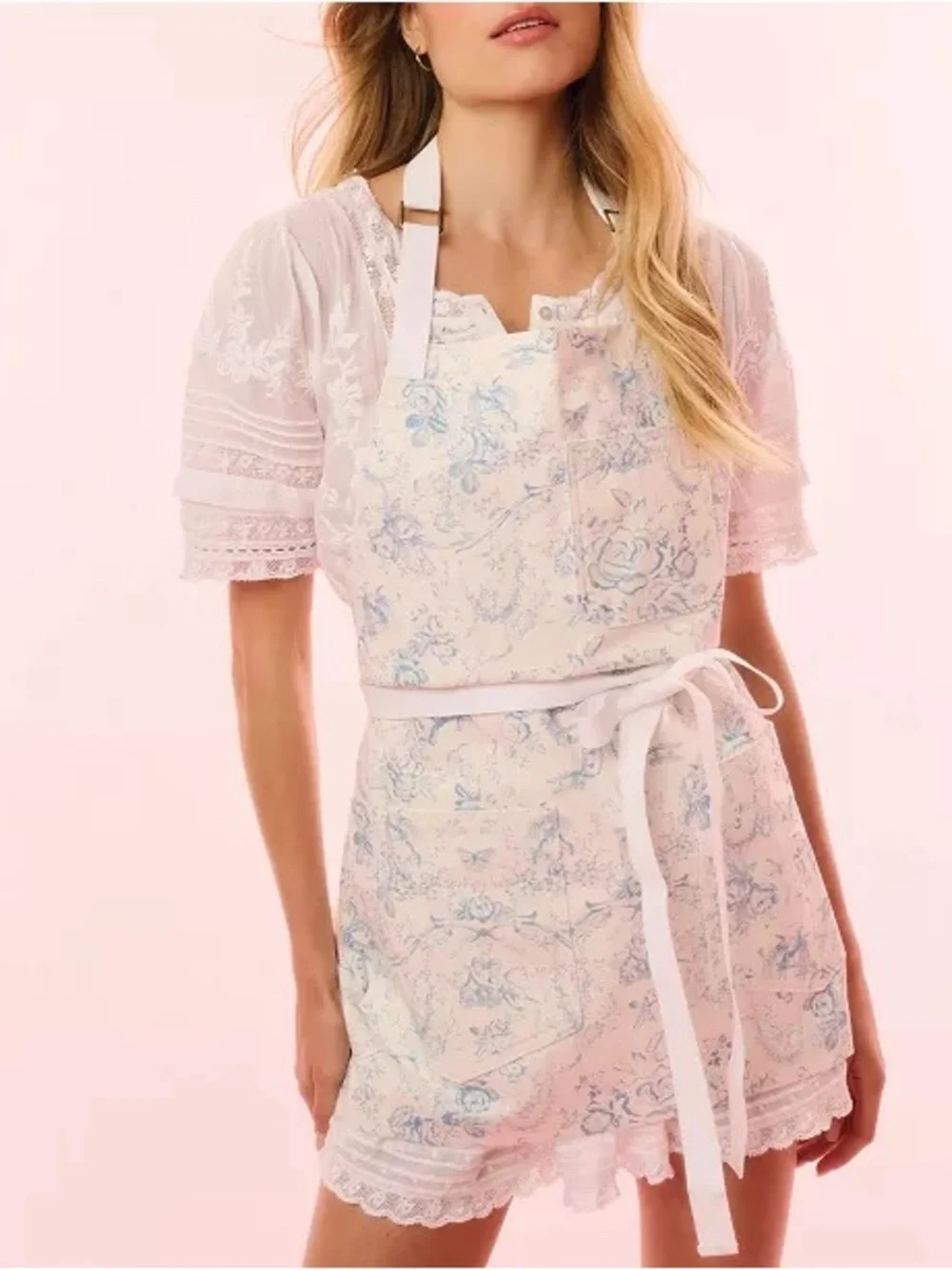 Hedley and Bennett x LoveShackFancy Cropped Essential Apron- Vintage Sea